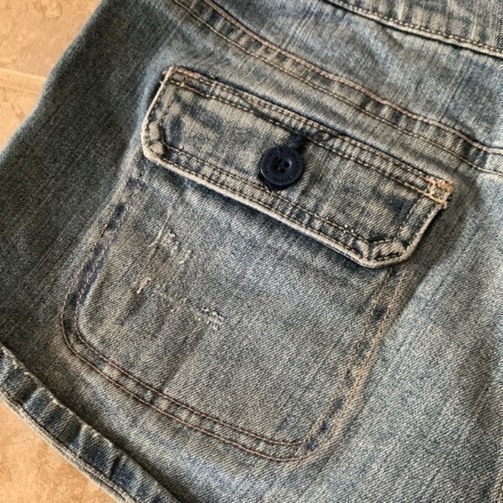 Vintage American Eagle Distressed Denim Shorts - Picture 12 of 13